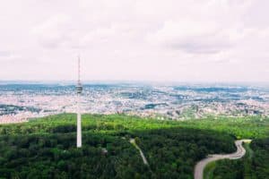 Wie hoch ist der Fernsehturm in Berlin?